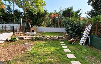 ZEKERİYAKÖY BASIN YAYIN SİTESİ’NDE 5+2  262 M² ARSA PAYLI SATILIK  VİLLA