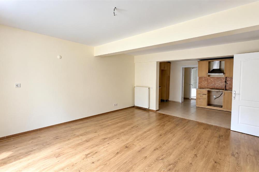 ZEKERİYAKÖY BASIN YAYIN SİTESİ’NDE 5+2  262 M² ARSA PAYLI SATILIK  VİLLA