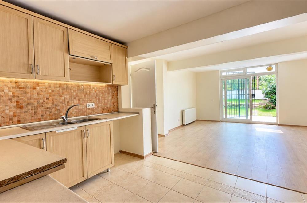 ZEKERİYAKÖY BASIN YAYIN SİTESİ’NDE 5+2  262 M² ARSA PAYLI SATILIK  VİLLA