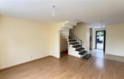 ZEKERİYAKÖY BASIN YAYIN SİTESİ’NDE 5+2  262 M² ARSA PAYLI SATILIK  VİLLA