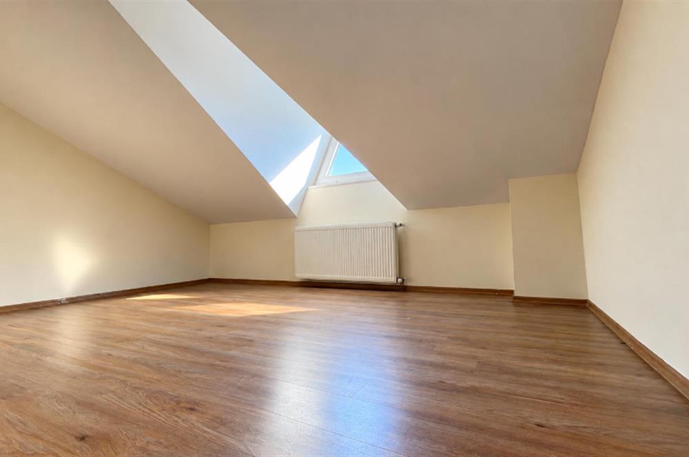 ZEKERİYAKÖY BASIN YAYIN SİTESİ’NDE 5+2  262 M² ARSA PAYLI SATILIK  VİLLA