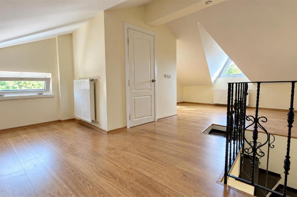 ZEKERİYAKÖY BASIN YAYIN SİTESİ’NDE 5+2  262 M² ARSA PAYLI SATILIK  VİLLA