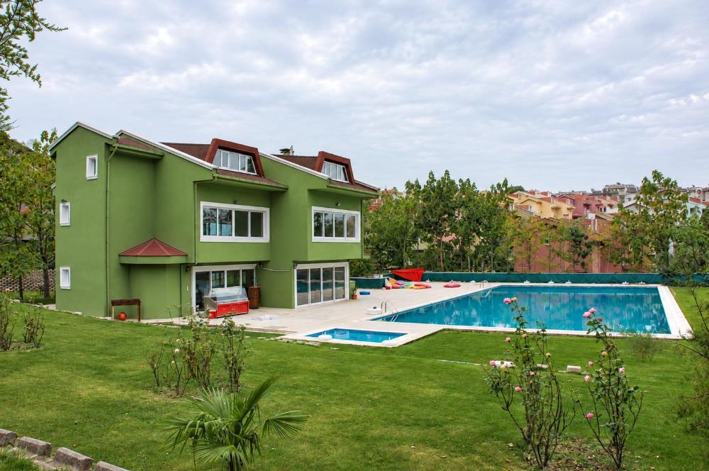 ZEKERİYAKÖY BASIN YAYIN SİTESİ’NDE 5+2  262 M² ARSA PAYLI SATILIK  VİLLA
