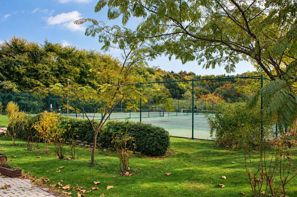 ZEKERİYAKÖY BASIN YAYIN SİTESİ’NDE 5+2  262 M² ARSA PAYLI SATILIK  VİLLA