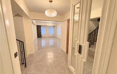 C21 LOFT'TAN ALBAYRAK'TA SATILIK 5+1 VİLLA