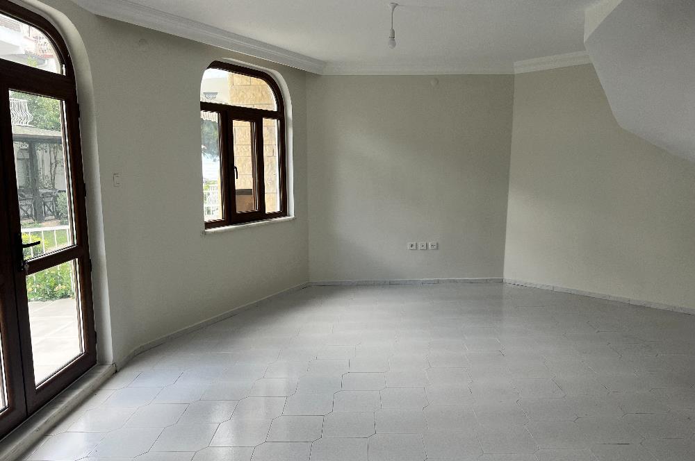 C21 Cius; Armutlu-Kapaklı Site İçerisinde Kiralık Villa