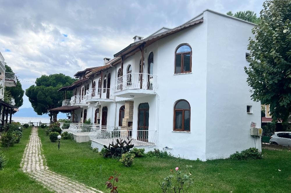 C21 Cius; Armutlu-Kapaklı Site İçerisinde Kiralık Villa