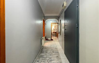 C21 BAL'dan ATATÜRK MAHALLESİNDE KULLANIŞLI ARAKAT 3+1 DAİRE