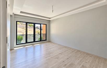 KUVA-İ MİLLİYE ALTINKENT2 SİTESİNDE KİRALIK 2+1 DAİRE C21B BAL'DAN