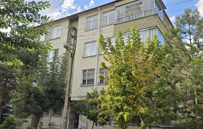 CENTURY21 PLUS'DAN DOKTORLAR SİTESİNDE KİRALIK BAKIMLI 3+1 DAİRE