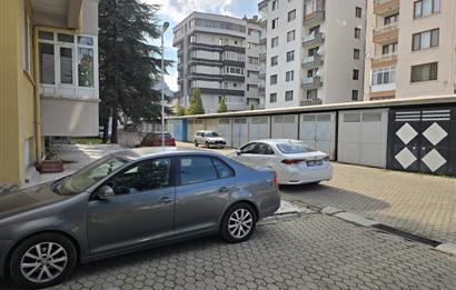 CENTURY21 PLUS'DAN DOKTORLAR SİTESİNDE KİRALIK BAKIMLI 3+1 DAİRE