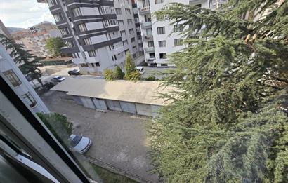 CENTURY21 PLUS'DAN DOKTORLAR SİTESİNDE KİRALIK BAKIMLI 3+1 DAİRE