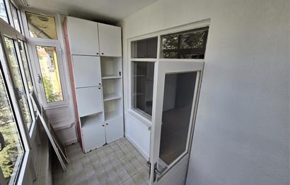 CENTURY21 PLUS'DAN DOKTORLAR SİTESİNDE KİRALIK BAKIMLI 3+1 DAİRE