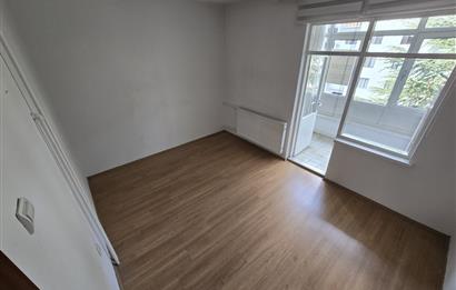 CENTURY21 PLUS'DAN DOKTORLAR SİTESİNDE KİRALIK BAKIMLI 3+1 DAİRE