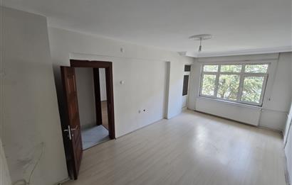 CENTURY21 PLUS'DAN DOKTORLAR SİTESİNDE KİRALIK BAKIMLI 3+1 DAİRE