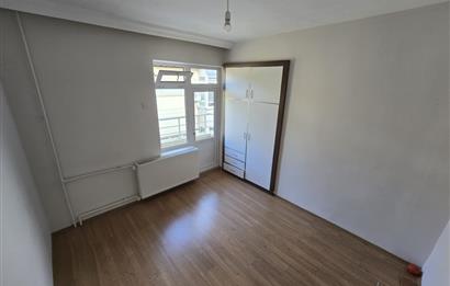 CENTURY21 PLUS'DAN DOKTORLAR SİTESİNDE KİRALIK BAKIMLI 3+1 DAİRE