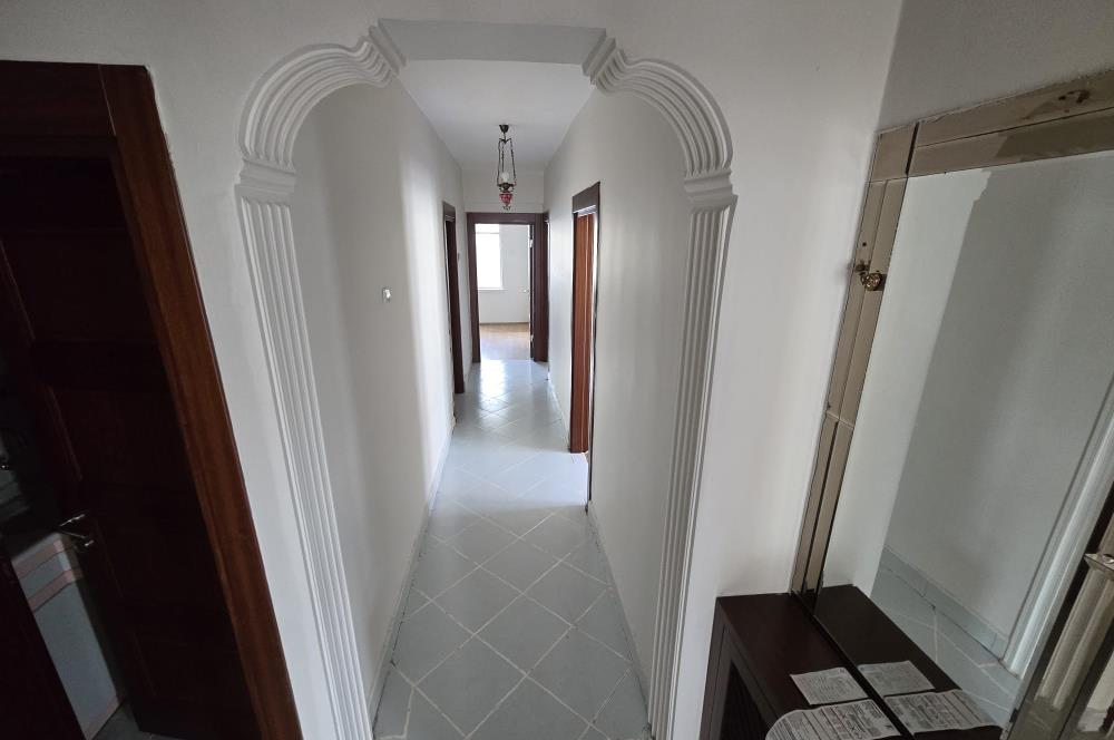 CENTURY21 PLUS'DAN DOKTORLAR SİTESİNDE KİRALIK BAKIMLI 3+1 DAİRE