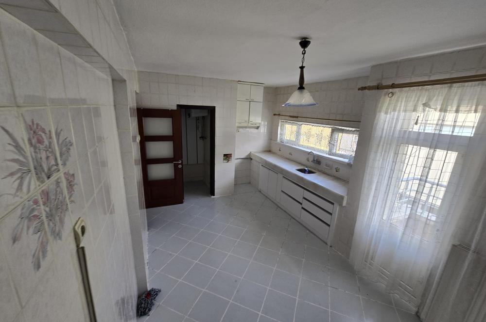 CENTURY21 PLUS'DAN DOKTORLAR SİTESİNDE KİRALIK BAKIMLI 3+1 DAİRE