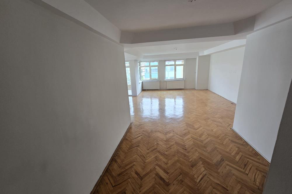 CENTURY21 PLUS'DAN DOKTORLAR SİTESİNDE KİRALIK BAKIMLI 3+1 DAİRE