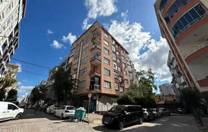 YAYLA MERKEZDE ASANSÖRLÜ, İÇİ YENİLENMİŞ KİRALIK 3+1 KÖŞE DAİRE