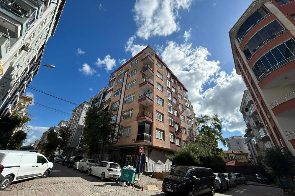 YAYLA MERKEZDE ASANSÖRLÜ, İÇİ YENİLENMİŞ KİRALIK 3+1 KÖŞE DAİRE