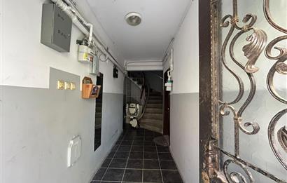 YAYLA MERKEZDE ASANSÖRLÜ, İÇİ YENİLENMİŞ KİRALIK 3+1 KÖŞE DAİRE
