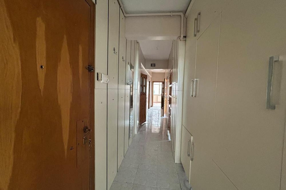 YAYLA MERKEZDE ASANSÖRLÜ, İÇİ YENİLENMİŞ KİRALIK 3+1 KÖŞE DAİRE