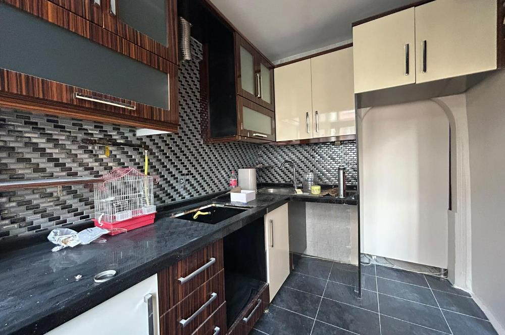 YAYLA MERKEZDE ASANSÖRLÜ, İÇİ YENİLENMİŞ KİRALIK 3+1 KÖŞE DAİRE
