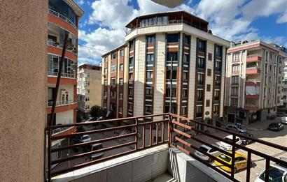 YAYLA MERKEZDE ASANSÖRLÜ, İÇİ YENİLENMİŞ KİRALIK 3+1 KÖŞE DAİRE