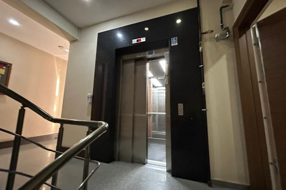 Caddebostan'da Satılık 3+1 Daire, Sahile Yakın, 110m²