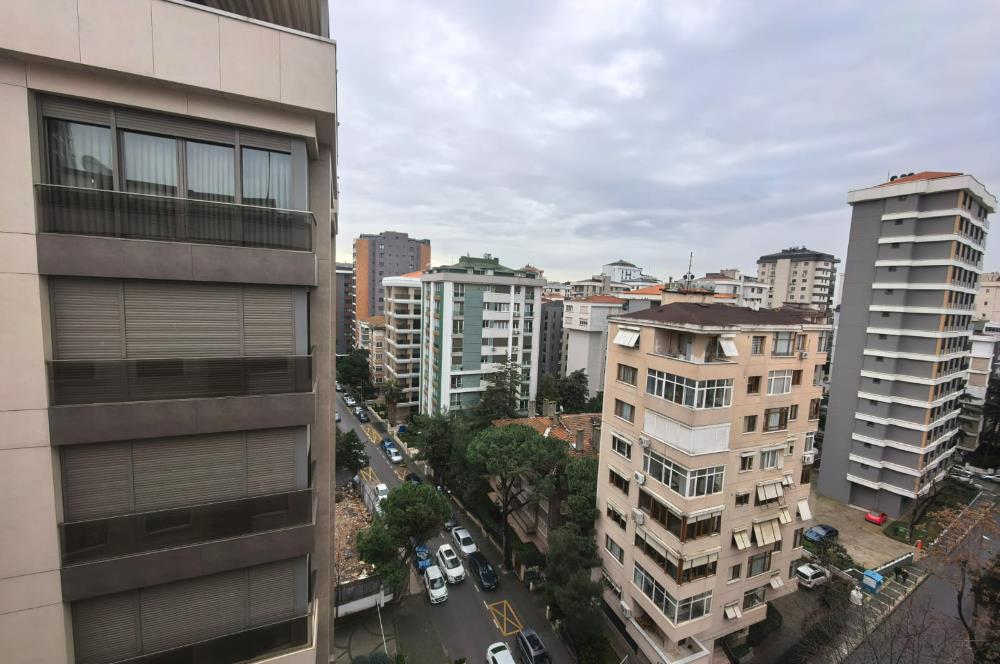 Caddebostan'da Satılık 3+1 Daire, Sahile Yakın, 110m²
