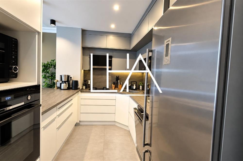 GÖKKUŞAĞI SİTESİ'NDE YENİLENMİŞ GENİŞ 3+2 TERS DUBLEKS DAİRE