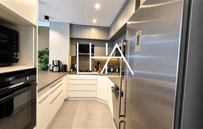 GÖKKUŞAĞI SİTESİ'NDE YENİLENMİŞ GENİŞ 3+2 TERS DUBLEKS DAİRE
