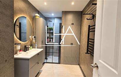 GÖKKUŞAĞI SİTESİ'NDE YENİLENMİŞ GENİŞ 3+2 TERS DUBLEKS DAİRE