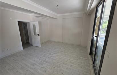 KOŞUYOLUNA YAKIN BARBAROS MAH.DE SIFIR 2+1 SATILIK DAİRE