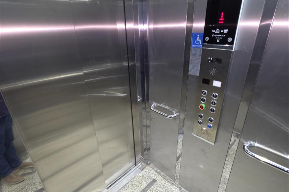 KOŞUYOLUNA YAKIN BARBAROS MAH.DE SIFIR 2+1 SATILIK DAİRE