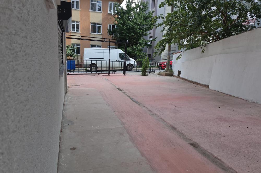 KOŞUYOLUNA YAKIN BARBAROS MAH.DE SIFIR 2+1 SATILIK DAİRE