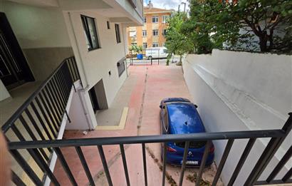 KOŞUYOLUNA YAKIN BARBAROS MAH.DE SIFIR 2+1 SATILIK DAİRE
