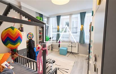 GÖKKUŞAĞI SİTESİ'NDE YENİLENMİŞ GENİŞ 3+2 TERS DUBLEKS DAİRE