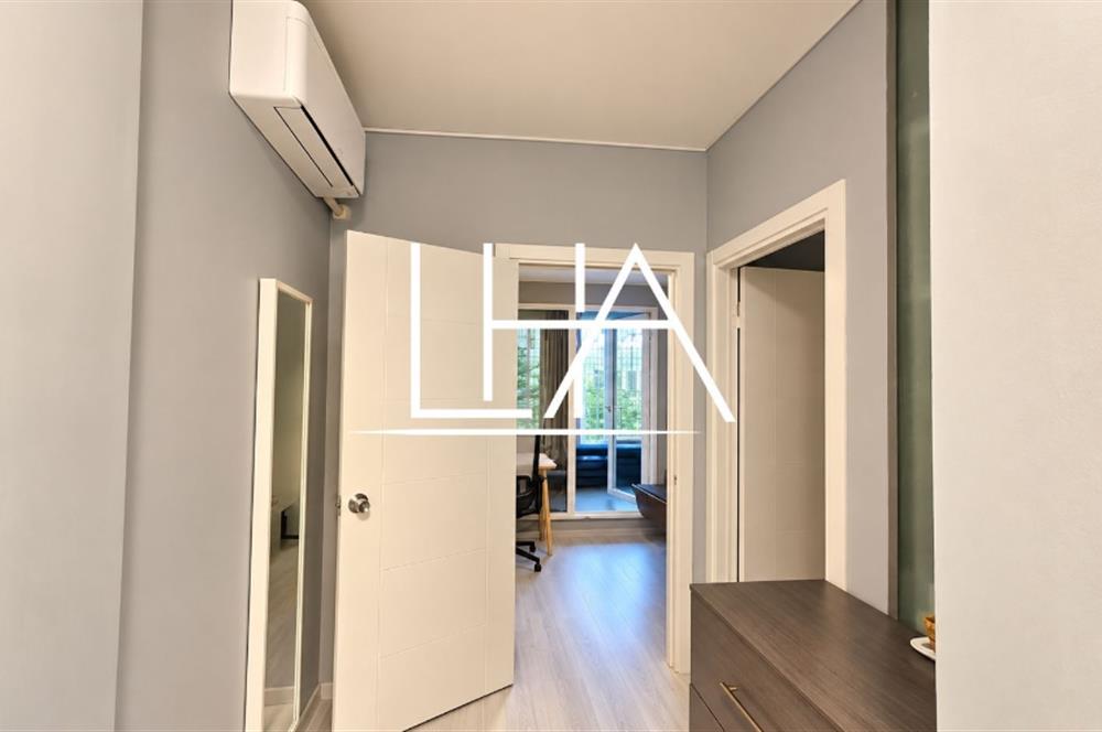 GÖKKUŞAĞI SİTESİ'NDE YENİLENMİŞ GENİŞ 3+2 TERS DUBLEKS DAİRE