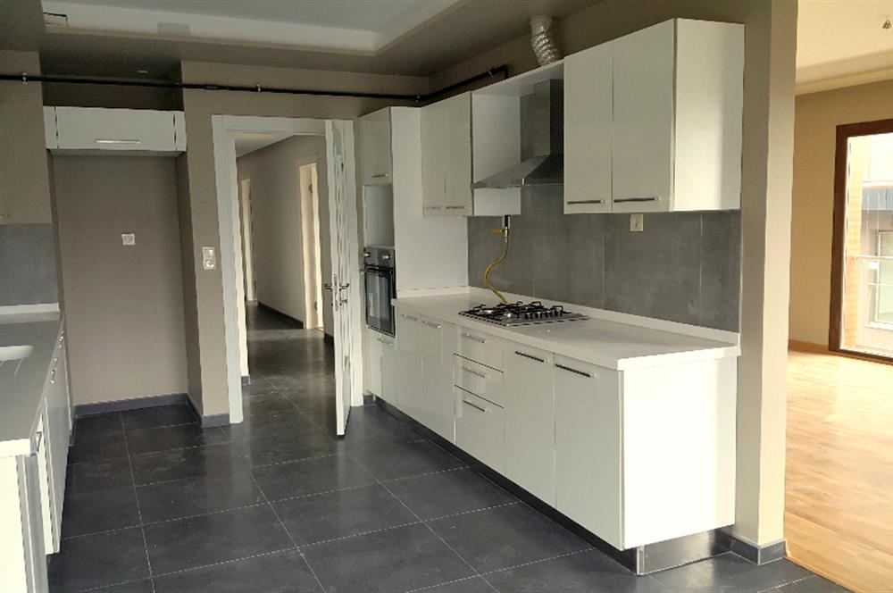 Butik Sitede Doğa Manzaralı 3+1 Kiralık Daire