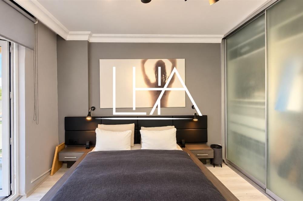 GÖKKUŞAĞI SİTESİ'NDE YENİLENMİŞ GENİŞ 3+2 TERS DUBLEKS DAİRE