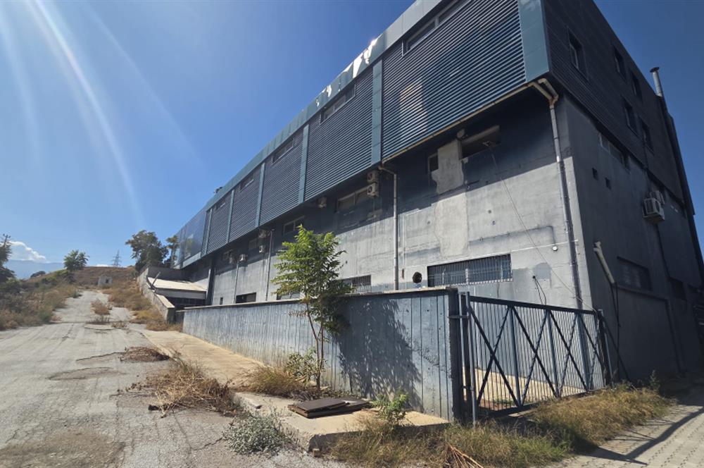 C21 LOFT'TAN İZMİR ASFALTI ÜZERİNDE 4.000 m² KİRALIK KOMPLE BİNA