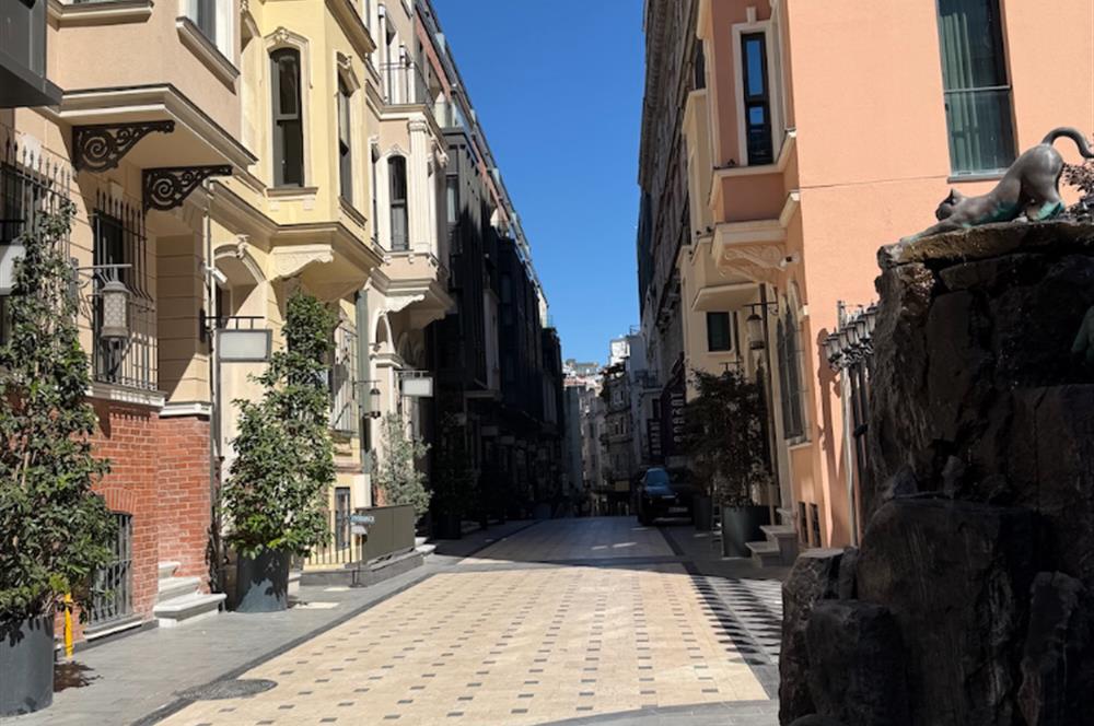 TAKSİM 360'da EŞYALI KİRALIK DAİRE