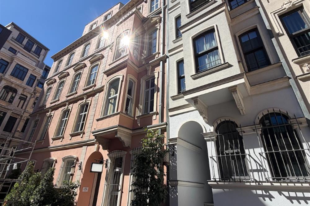 TAKSİM 360'da EŞYALI KİRALIK DAİRE