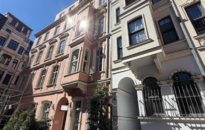 TAKSİM 360'da EŞYALI KİRALIK DAİRE