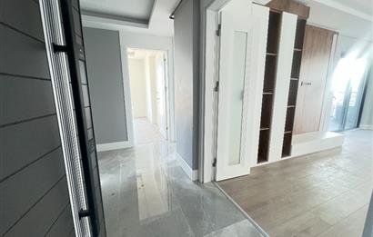 TWİN TOWERS'TA ŞEHİR MANZARALI LÜKS VE FERAH SATILIK 3+1 DAİRE