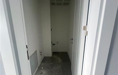 TWİN TOWERS'TA ŞEHİR MANZARALI LÜKS VE FERAH SATILIK 3+1 DAİRE
