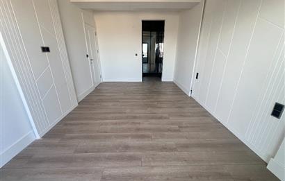 TWİN TOWERS'TA ŞEHİR MANZARALI LÜKS VE FERAH SATILIK 3+1 DAİRE