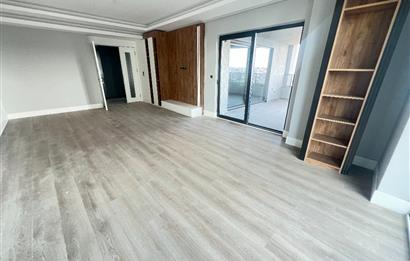 TWİN TOWERS'TA ŞEHİR MANZARALI LÜKS VE FERAH SATILIK 3+1 DAİRE
